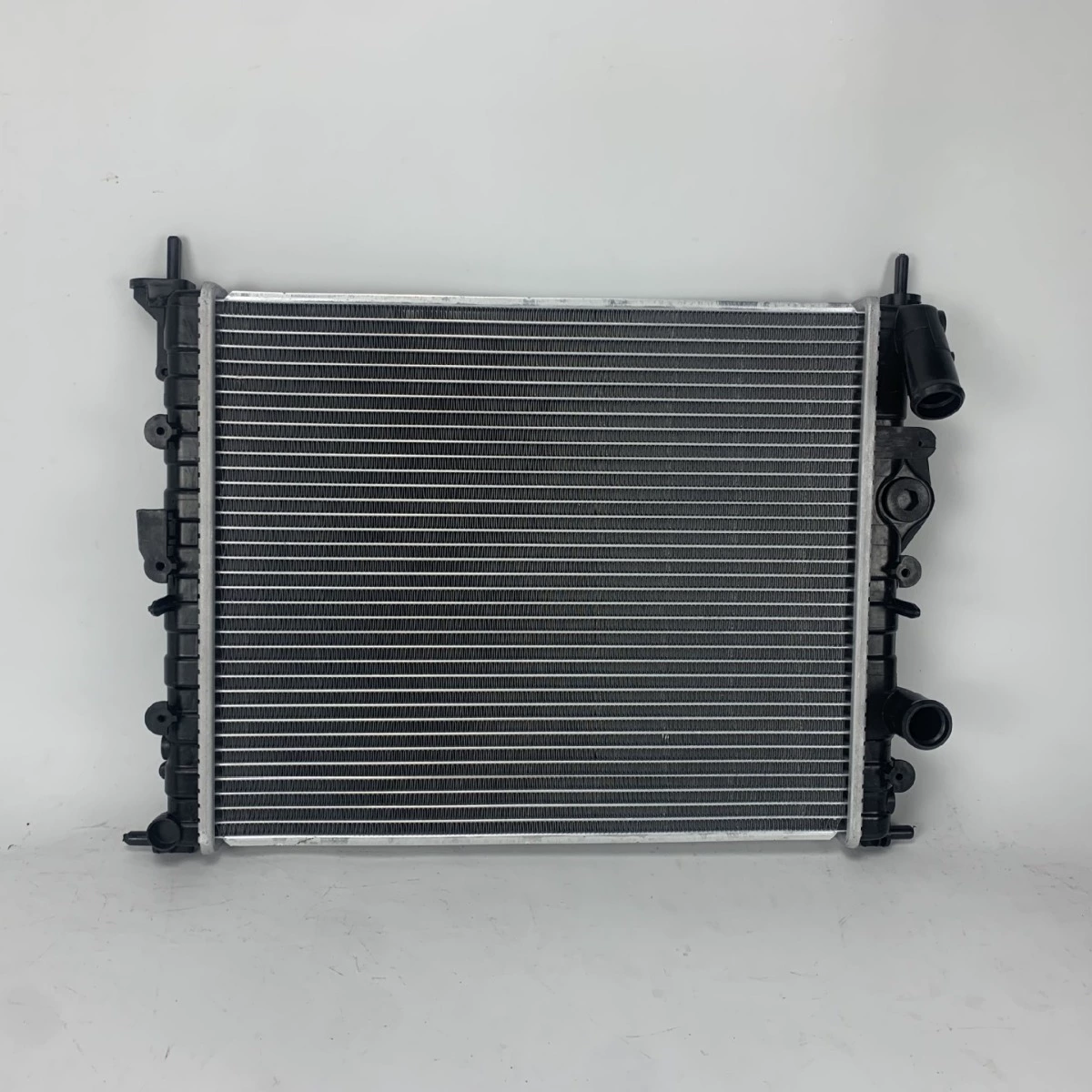 Радиатор завод прямых продаж для радиатора Renault 2140000QAZ/7700836301