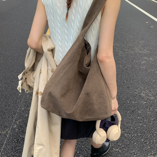Korean-style niche leopard print canvas tote bag, autumn/winter new casual lazy wind shoulder bag, large capacity commuting tote bag