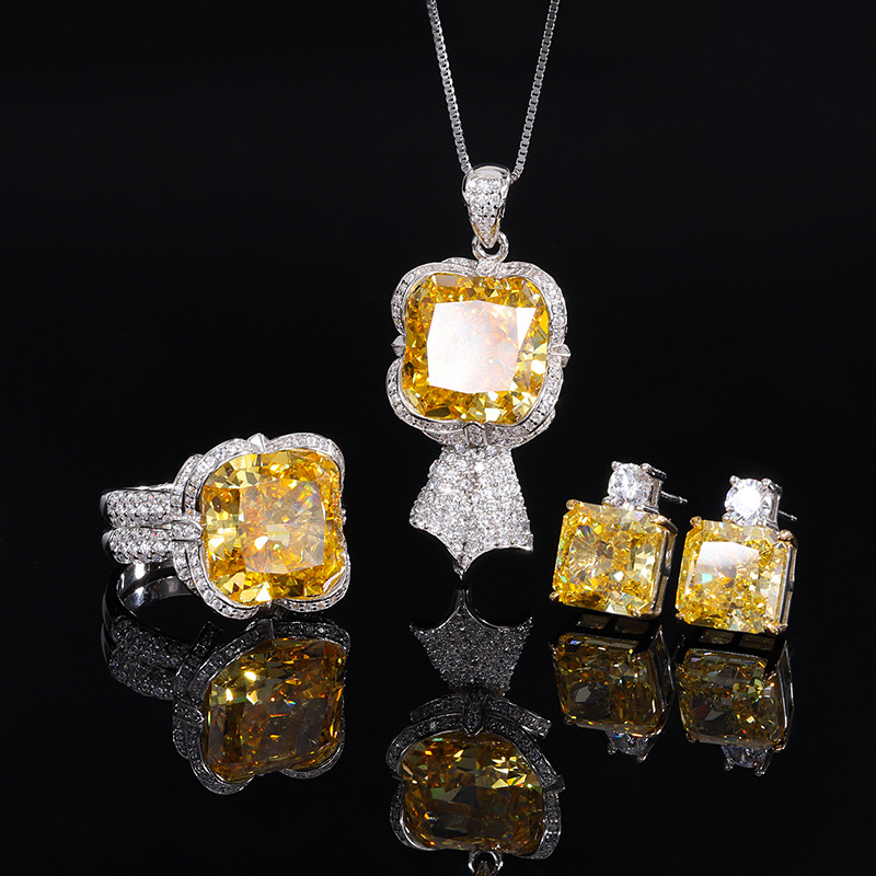Zhuang Sheng joyería S925 plata diamante amarillo diamante cuadrado elegante traje de lujo piedra principal 14*14 10*10