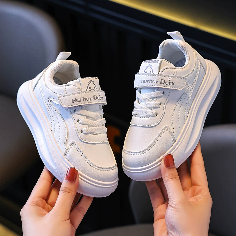 Маленькая желтая утка детская маленькая белая обувь для девочек хлебная обувь весна и осень 2025 новая спортивная обувь повседневная обувь для мальчиков
