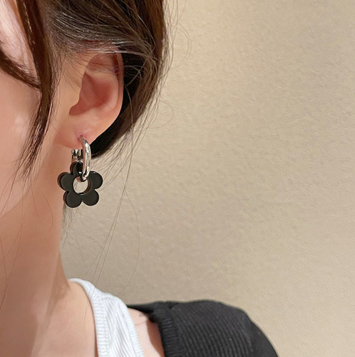 S925 Silver Minimalist Cool Flower Stud Earrings Personality High-end Unique Design Earrings Sweet Versatile Ear Decorations