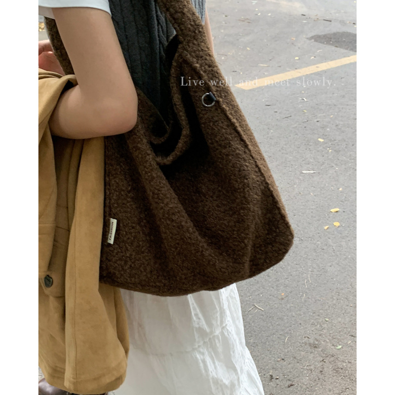 休闲慵懒风大容量腋下包包女2025新款毛绒托特包时尚单肩双面包|undefined