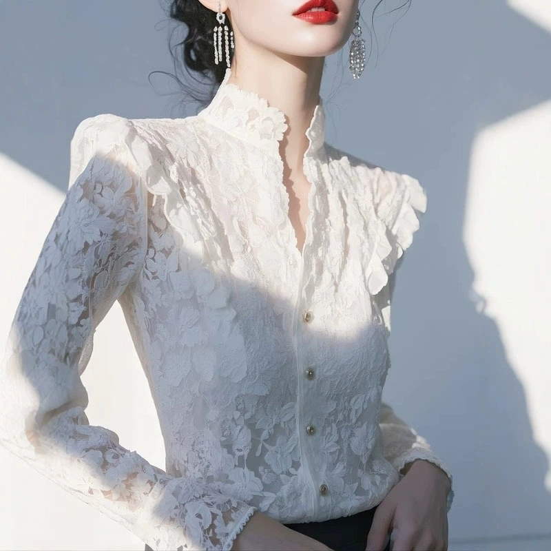 Новая французская темпераментная рубашка весной 2025 года легкая роскошь премиум-класса уникальный красивый супер красивый белый кружевная рубашка