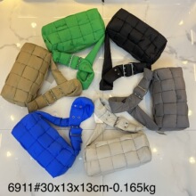 编织包棉服包新品休闲单肩斜挎腋下包女大容量时尚包包女工厂批发