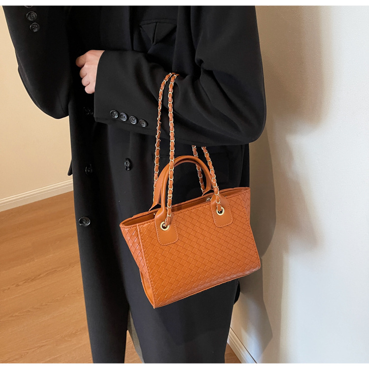 Women's Small Chain Shoulder Bag Quilted Square Handbag Elegant_voghion.com