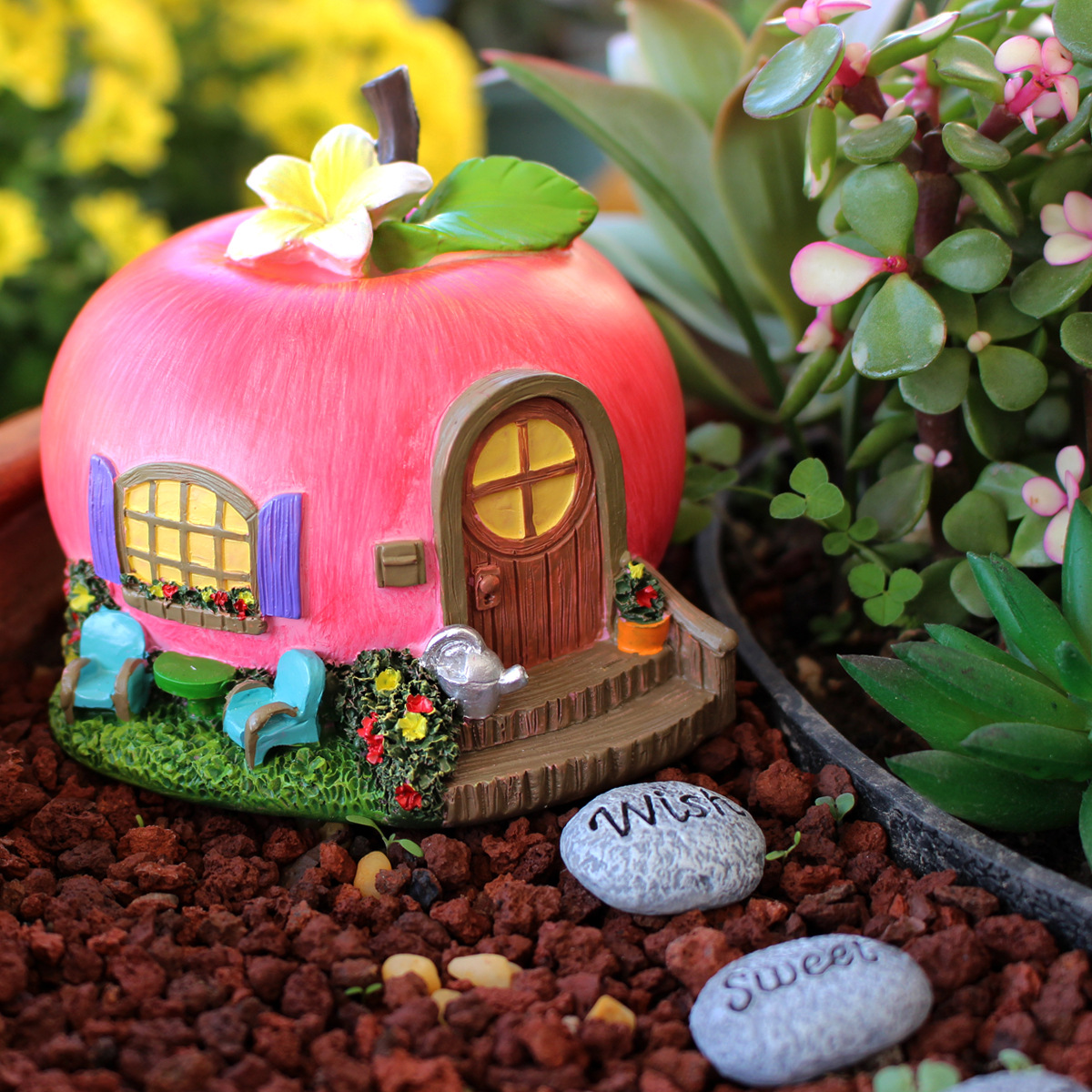 Creative Apple House potted decoration outdoor home decoration wine cabinet decoration resin simulation Apple decoration
