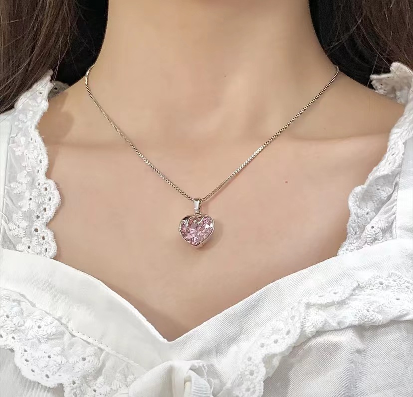 10g Weight Artificial Gemstones Inlay Material Pendant Necklace Classification box chain Chain Type Lady Heart Shape Copper Artificial Gemstones Pendant Necklace In Bulk