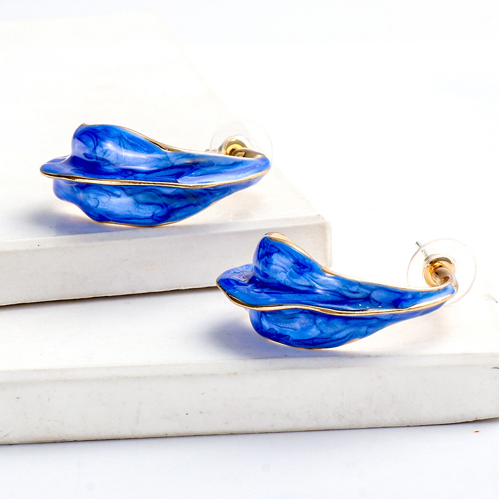 Retro Colored Glaze C-shaped Earrings Wholesale Nihaojewelry display picture 9