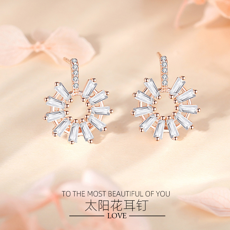 S925 pendientes de plata esterlina para las mujeres Corea del Sur flor fresca pendientes geométricos pendientes redondos nicho diamante-incrustado joyería