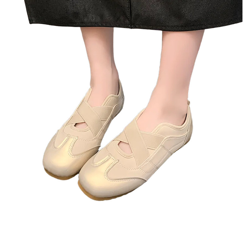 Aumentar la altura de la parte inferior gruesa de las zapatillas de verano de las mujeres europeas nuevas zapatillas pequeñas de alta calidad