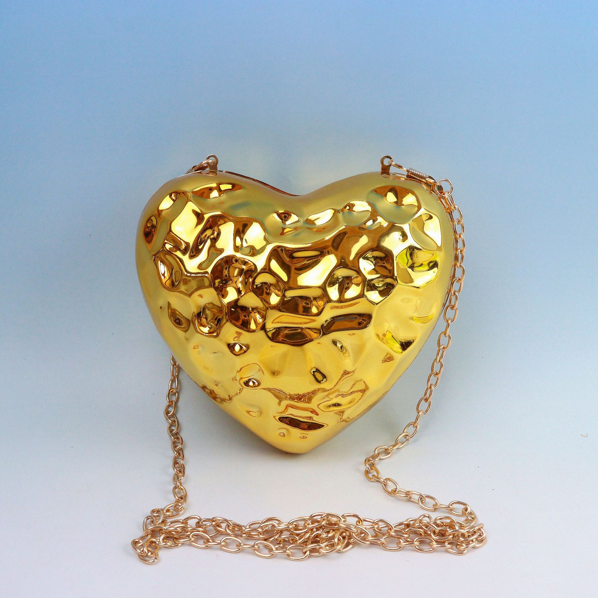 金色跨境2024欧美冰裂纹爱亚克力单肩链条晚宴包心包心形包迷你