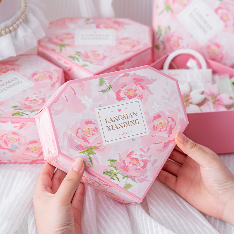 520情人节爱心包装盒子烘焙糖霜饼干马卡龙母亲节绿豆糕伴手礼盒