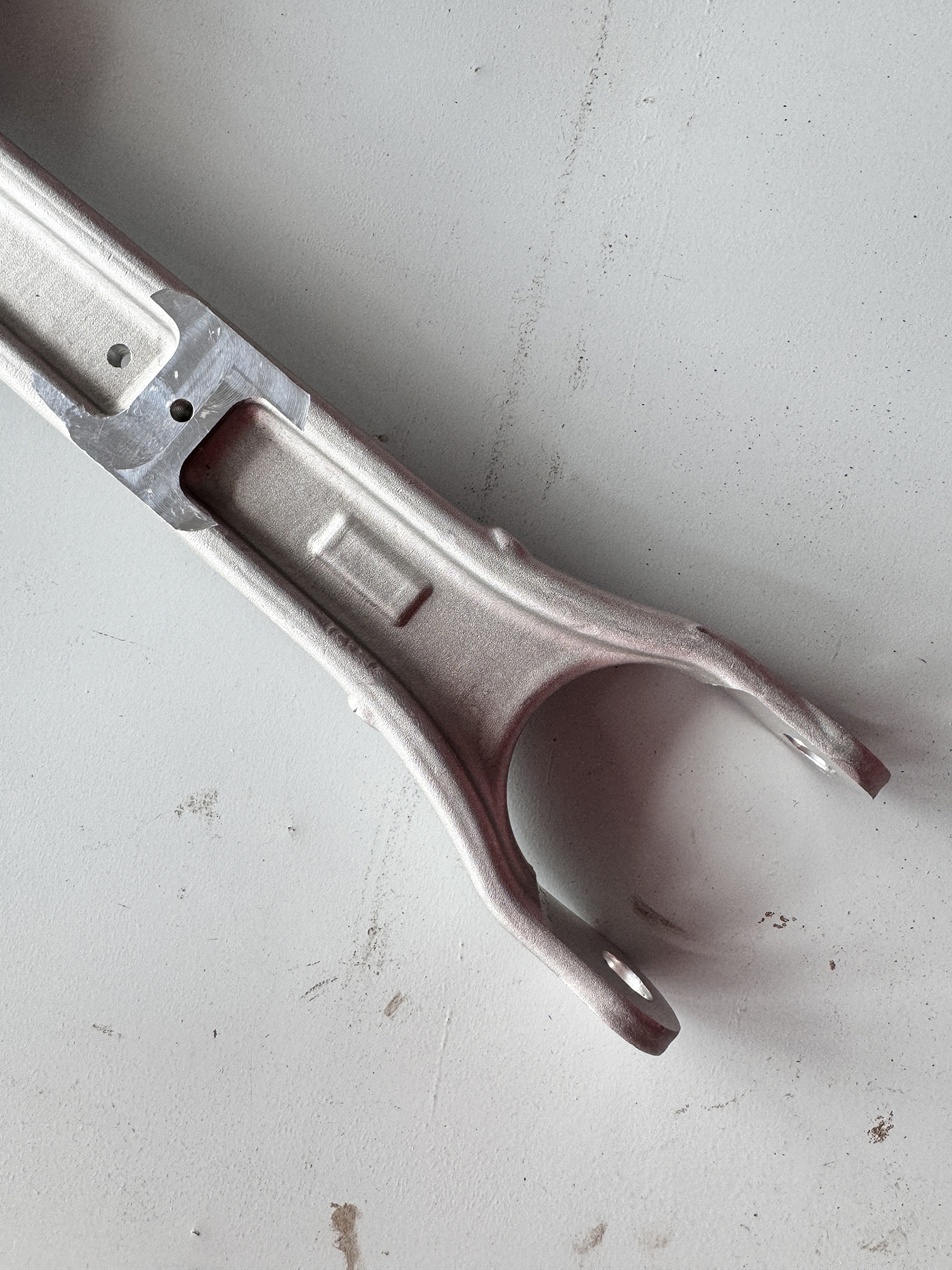 Suitable for Tesla Model S Model X rear lower swing arm left and right suspension control arm 1420452-00-E