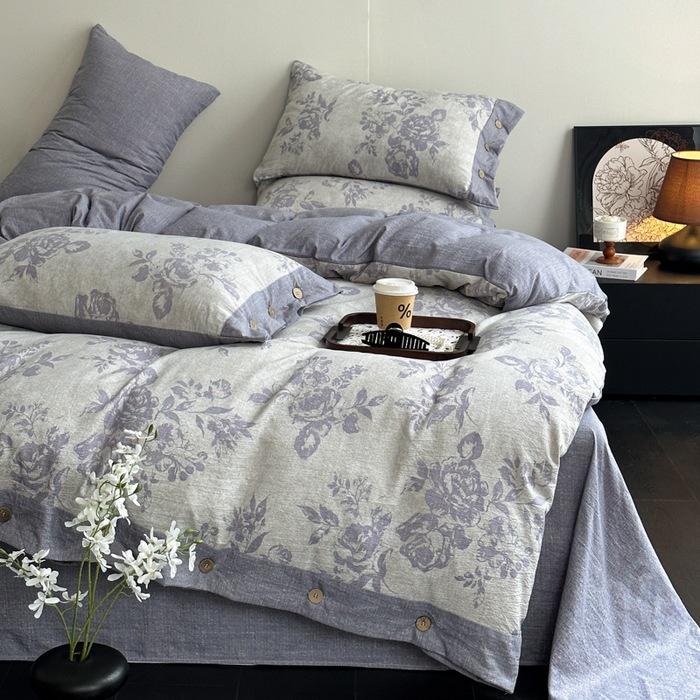 2025 otoño y invierno engrosar el conjunto de cuatro piezas de lino original GaoGam retro doble hilo impreso botón dormitorio conjunto de tres piezas