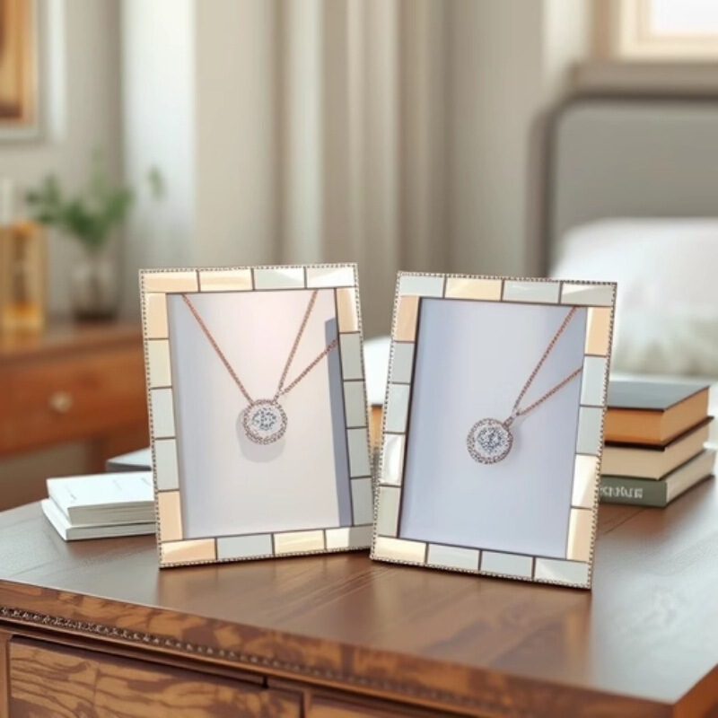 Fashionable Natural Shell Photo Frame Table, Fashionable and Casual Silver Frame Shell Photo Frame Fashionable Natural Shell Photo Frame Table, Fashionable and Casual Silver Frame Shell Photo Frame