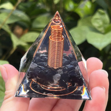 金字塔摆件螺旋天然白水晶柱子黑曜石碎石外贸跨境爆款万圣节礼物
