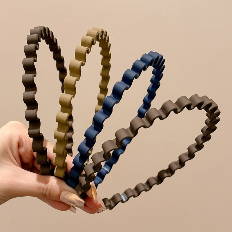 simple ondulado esmerilado banda de cabello mujer lavado facial maquillaje especial para presionar la tarjeta de cabello antideslizante banda de cabello temperamento con dientes toque de cabello