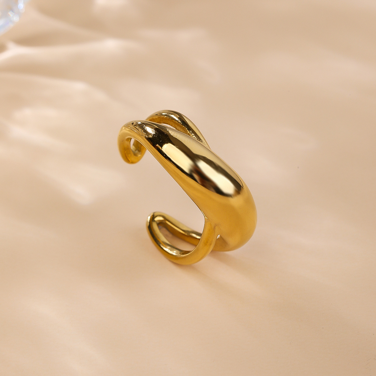 J29韩国韩版光面交叉大弧度几何型不规则戒指时尚个性潮流指环