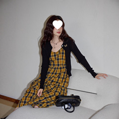 吵吵家复古黄格吊带连衣裙女2025秋季气质收腰显瘦休闲长款A字裙