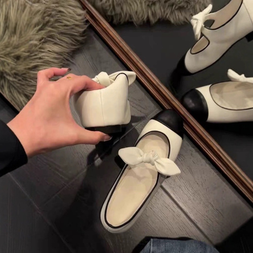 Sheepskin version ~ Little perfume butterfly bow Mary Jane single shoes for women, comfortable round head shallow mouth color matching platform ballet shoes