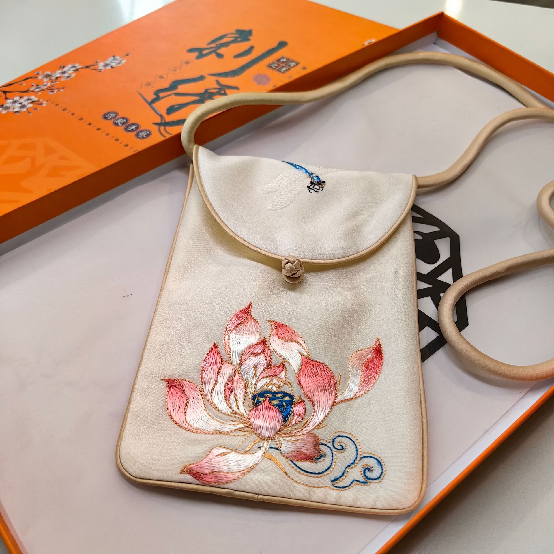 【Dropshipping】Bolso para teléfono bordado de estilo chino, nuevo bolso para teléfono con bordado Su de estilo chino, bolso de lona bordado, bolso cruzado