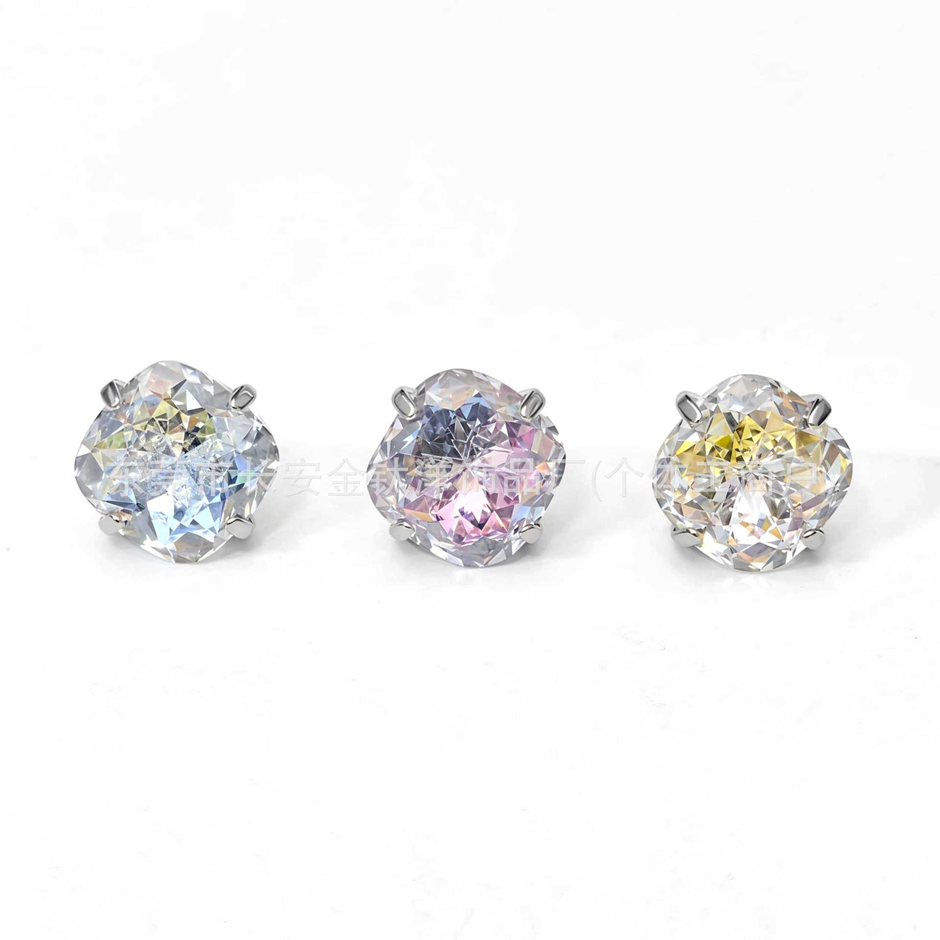 Labret piercing jewelry detail image