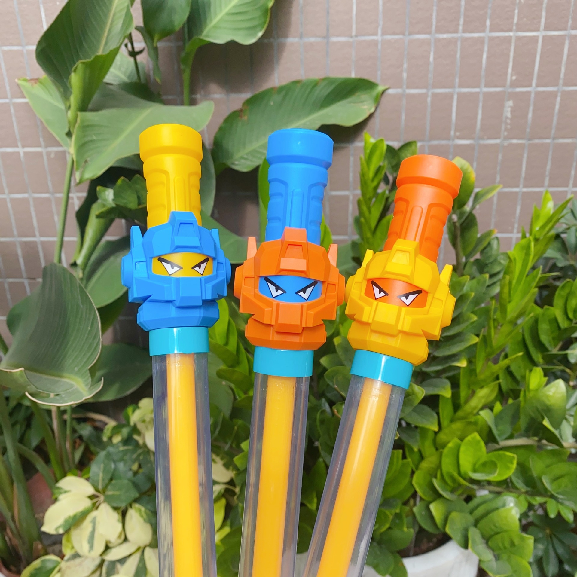 Robot transfronterizo, juguete de pistola de agua de extracción, rafting de verano, playa de agua, dibujos animados, pistola de agua, fábrica al por mayor para niños