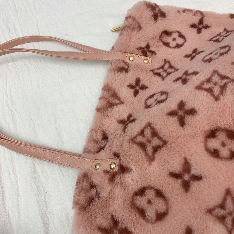 9DA63E7B78BCB6A1822B7E05D4EDE5