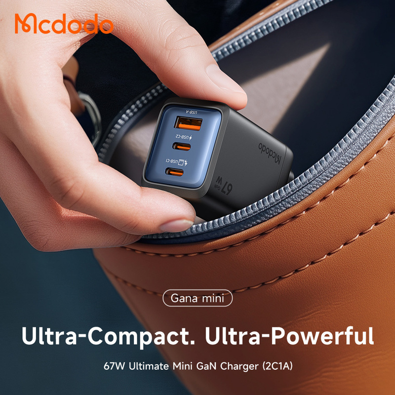 Maiduoduo Is Suitable for Apple Samsung Notebook European and American English 67W Gan Mini Charger 2C1A Three-Port Fast Charging