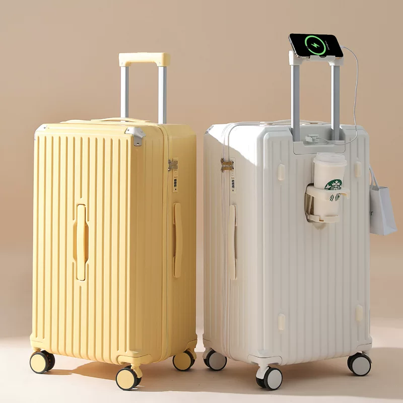 Universal capacious suitcase, 28 inch, increased thickness
