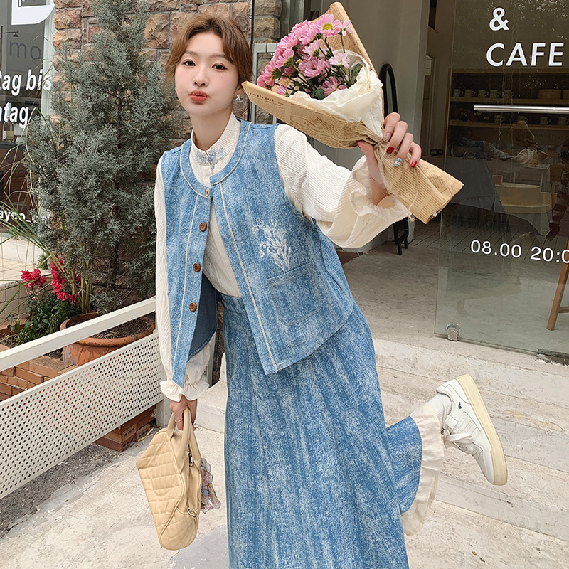 蓝色小清新扎染牛仔马甲套装裙女2025秋减龄短袖衬衫半身裙三件套|undefined