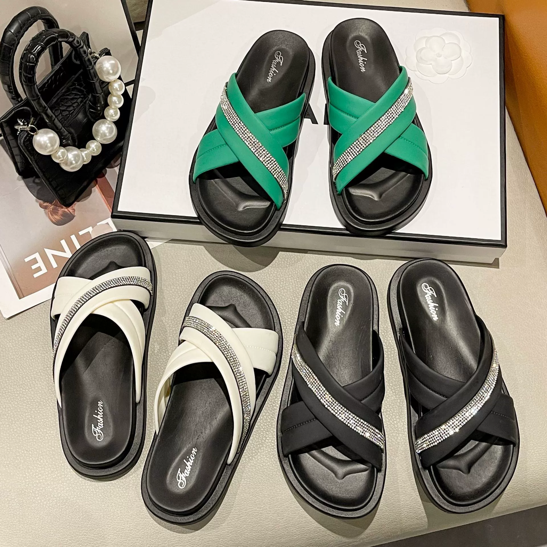 2023 летние новые тапочки в Корейском стиле, женская одежда, кибер-популярные сандалии на плоской подошве римской Феи для студентов