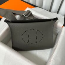 ��Ʒ�|2024�¿��^��ţƤ��Ůͨ����ܽ�ֲͱP���ذ����e�μ�б���