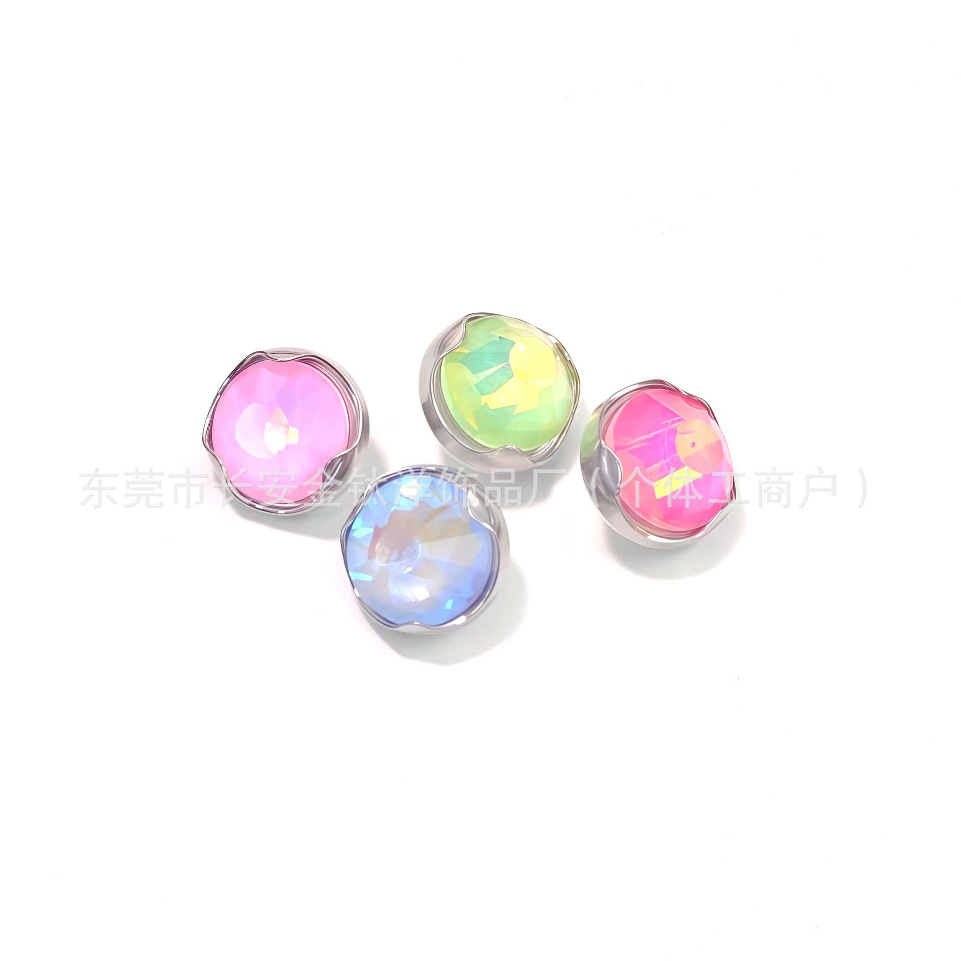 Pointed titanium steel lip stud product view