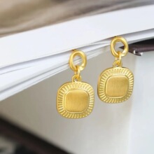 С����������Ů�ı��ιŷ�����ĥɰ�������Լ���ʶ���һ������