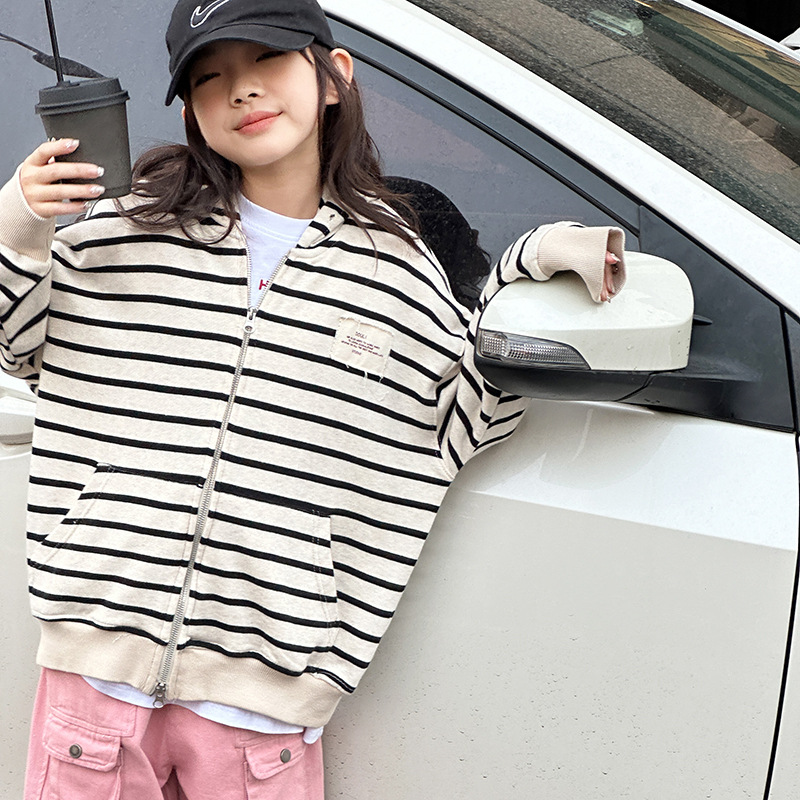 (2개) [반품 없음 변화 없음] 소녀 코트 어린이 길거리 튀김 트렌디 카디건 봄 · 가을 후드 스트라이프 탑