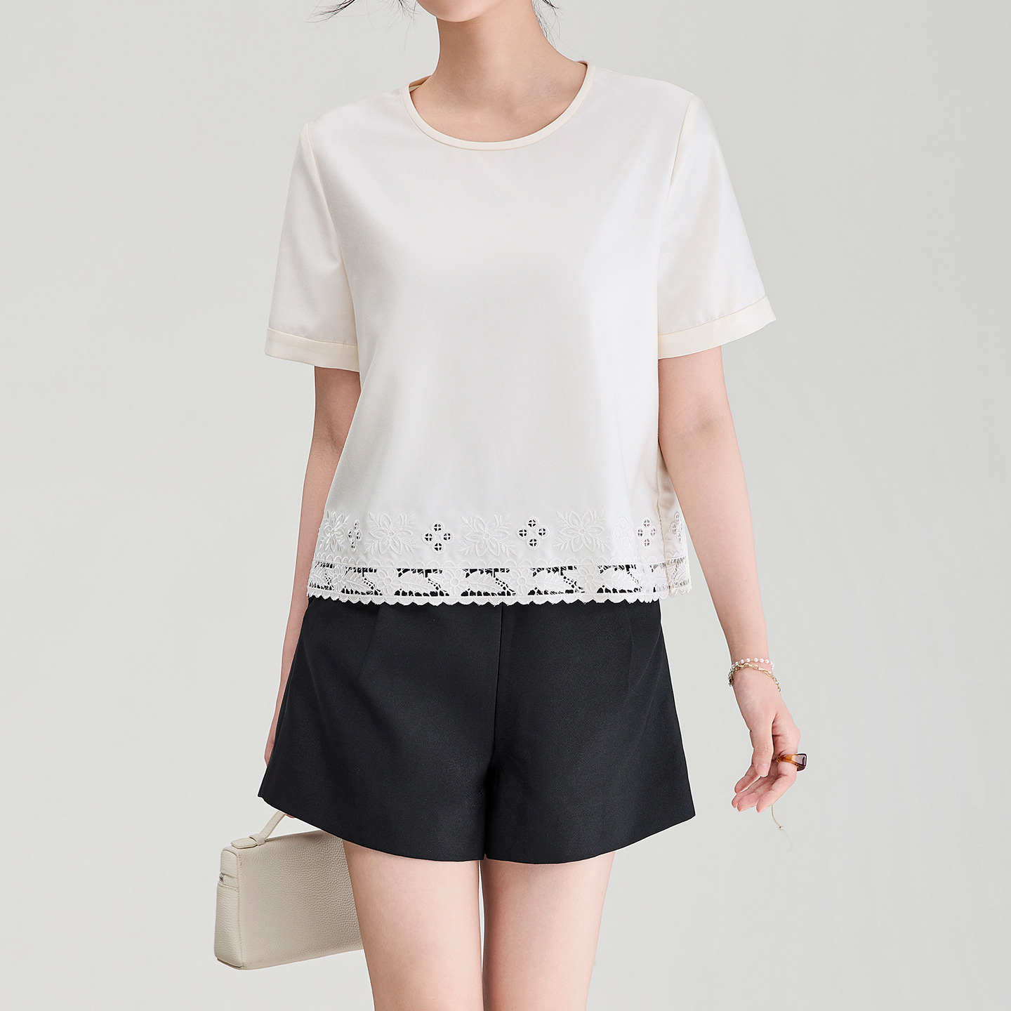 Quần short nữ cạp ren sóng thiết kế mới mùa hè — màu đen