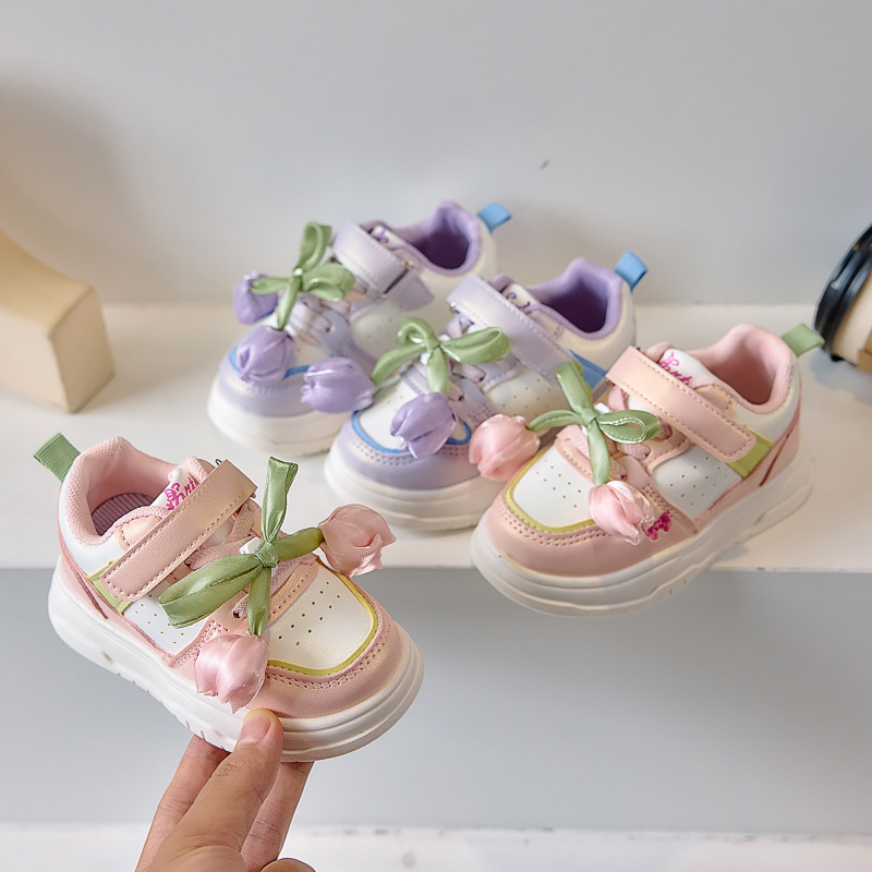 Zapatos infantiles de otoño 2025 chicas dama Fan flores zapatos de pan superligeros estudiantes lindos zapatos deportivos de moda