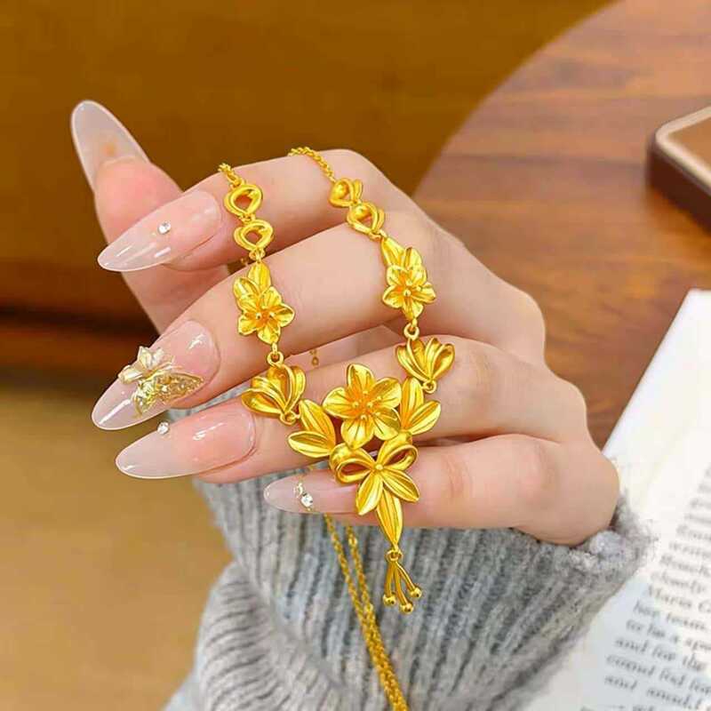 New Chinese-style gold-plated jewelry, "Three Lives Flower" tassel necklace for women, niche light luxury design, "Flower of Happiness" bridal necklace