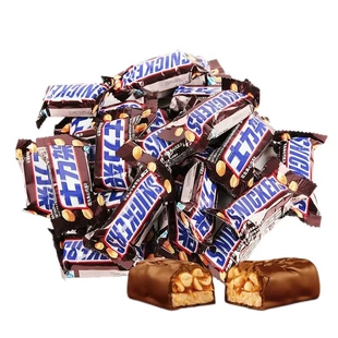 Candy Snickers 20 g mini bars, bulk pack for parties and snacks