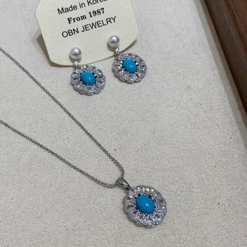 2025 New Versatile Blue Turquoise Flower Micro-Paved Zircon Necklace Niche Design Clavicle Chain Fashion Jewelry for Women