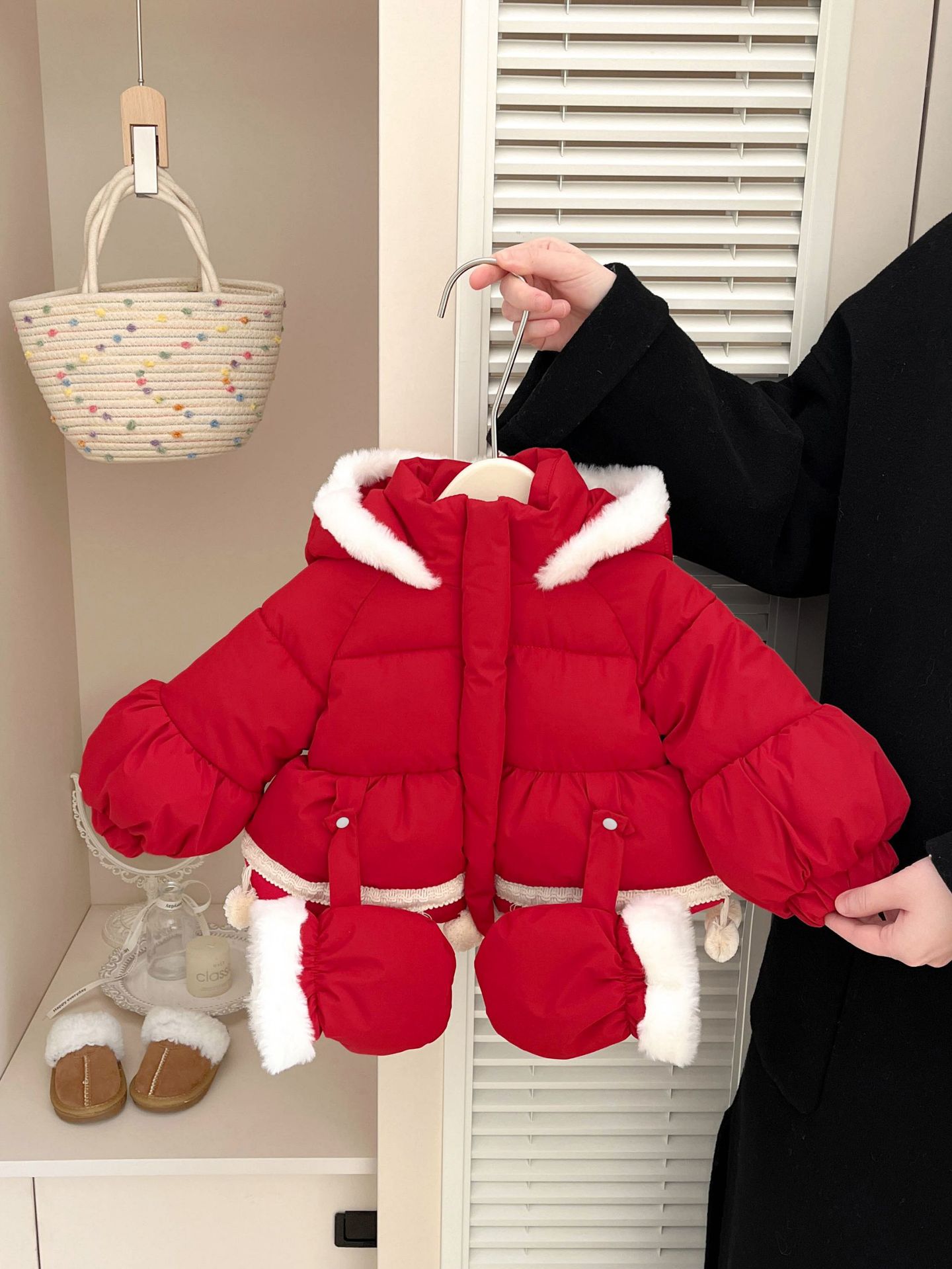 Niñas de invierno rojo algodón extranjero bebés encapuchados color de pelo grueso algodón bebés cálidos Año Nuevo