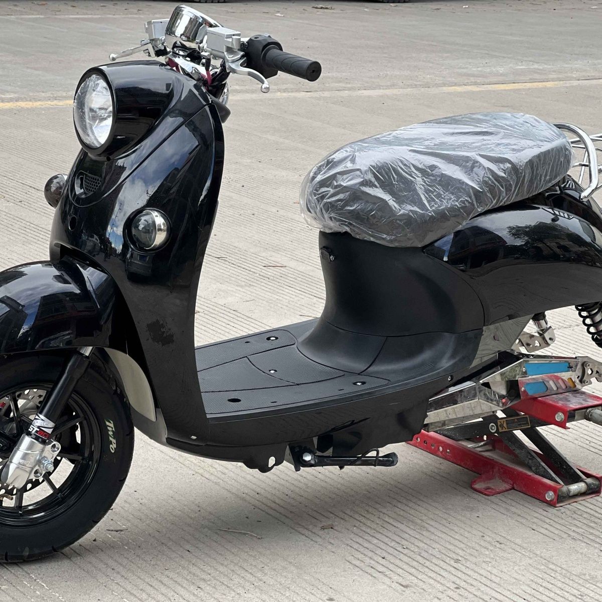 Source factory goods electric motorcycle electric car turtle king turtle five stainless steel no three integrated sealed warehouse frame group good delivery
