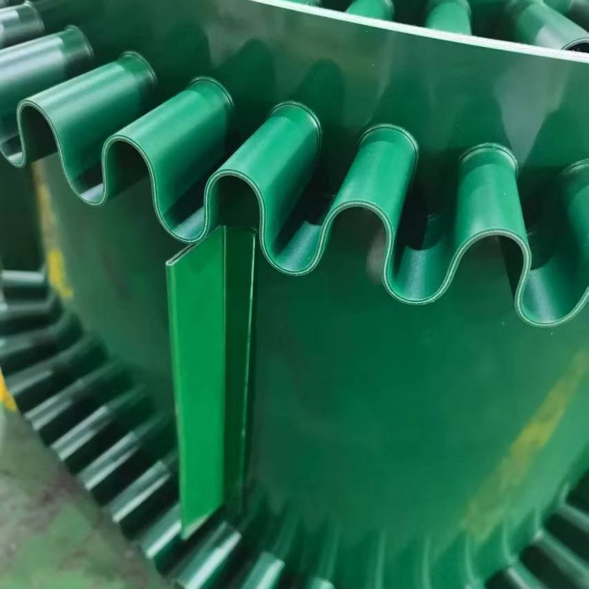 裙边挡板爬坡输送带大倾角挡边防滑皮带环形耐高温传送带