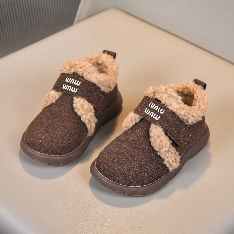 子供のベルベットスニーカー 2025 秋と冬の新しい韓国スタイルの女の子の綿の靴卸売男の子の大きな綿の暖かいビーニー靴|undefined