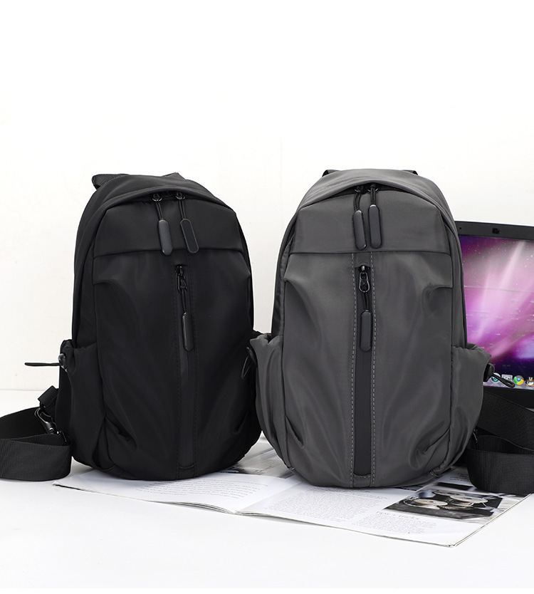 Men's Waterproof Outdoor Chest Bag With Usb Charging Port_voghion.com