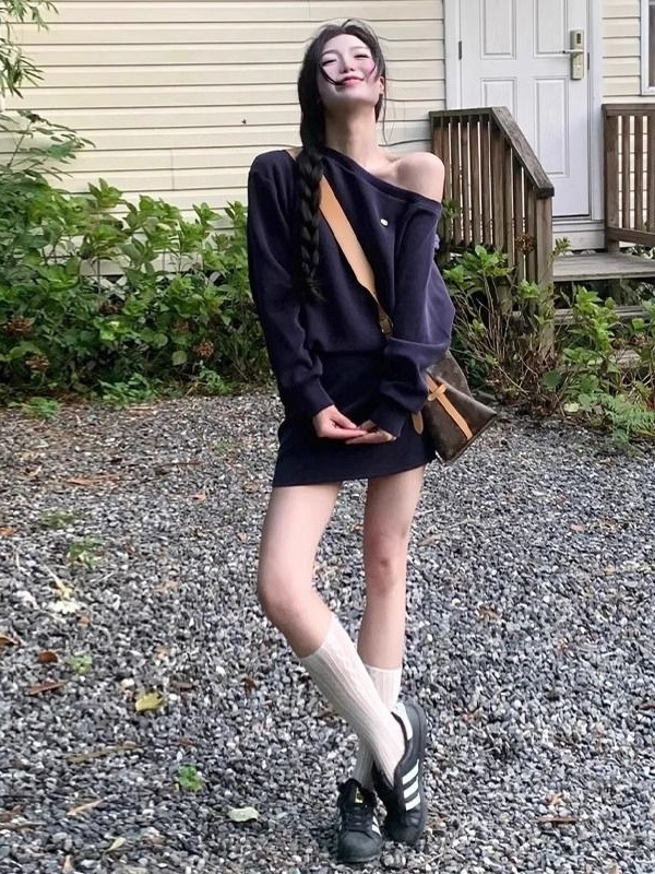 法式复古风斜肩长袖卫衣连衣裙女装春季辣妹收腰包臀裙藏蓝色短裙|undefined