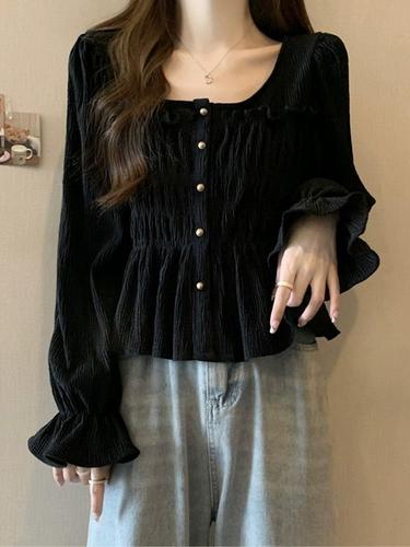 Plus-size French-style vintage pleated ruffle-edge shirt for women—perfect for spring and autumn, it subtly flatters curvy figures by hiding the belly while highlighting the collarbone, all in a chic square-neck design.