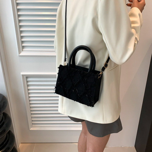 Large Capacity Tote Bag Women's  New Denim Bag Stylish Tassel Commuting Shoulder Crossbody Handbag
