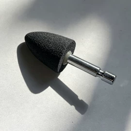 磨头;磨脚石;砂轮